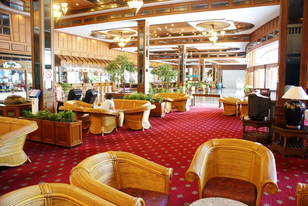 Royal Twins Palace Hotel Pattaya Ngoại thất bức ảnh