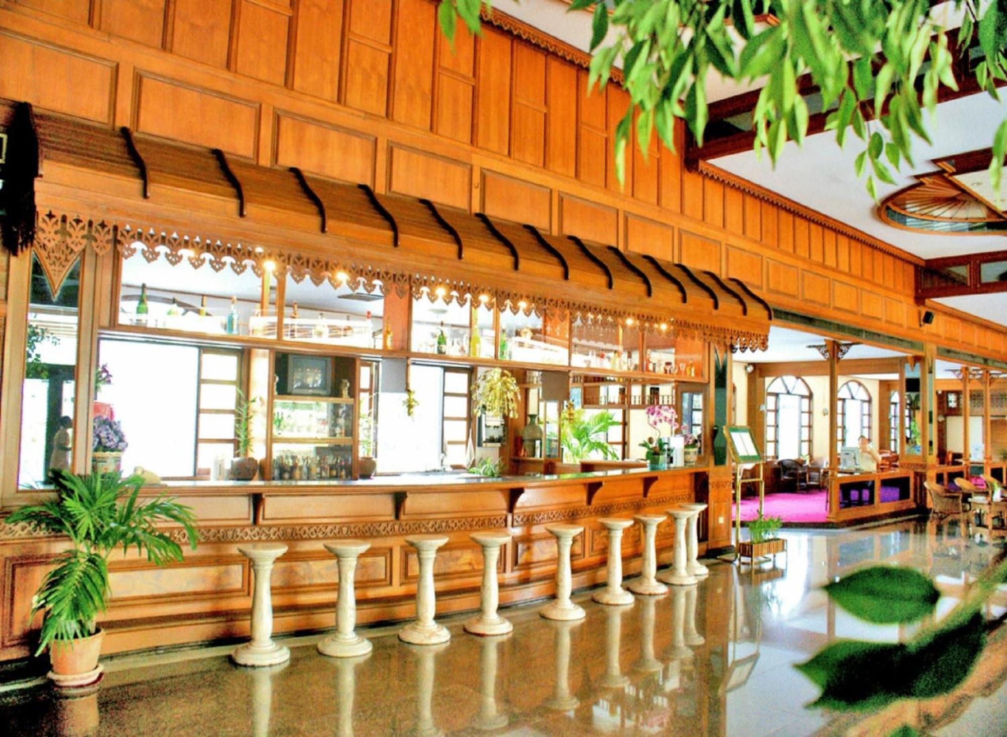 Royal Twins Palace Hotel Pattaya Ngoại thất bức ảnh