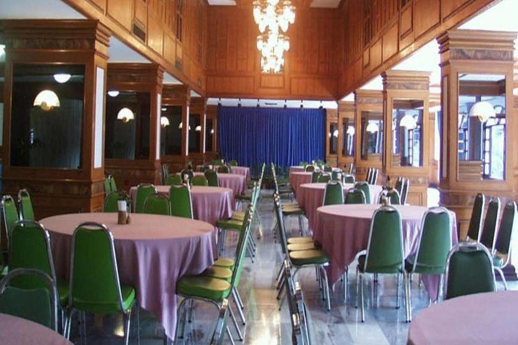 Royal Twins Palace Hotel Pattaya Ngoại thất bức ảnh